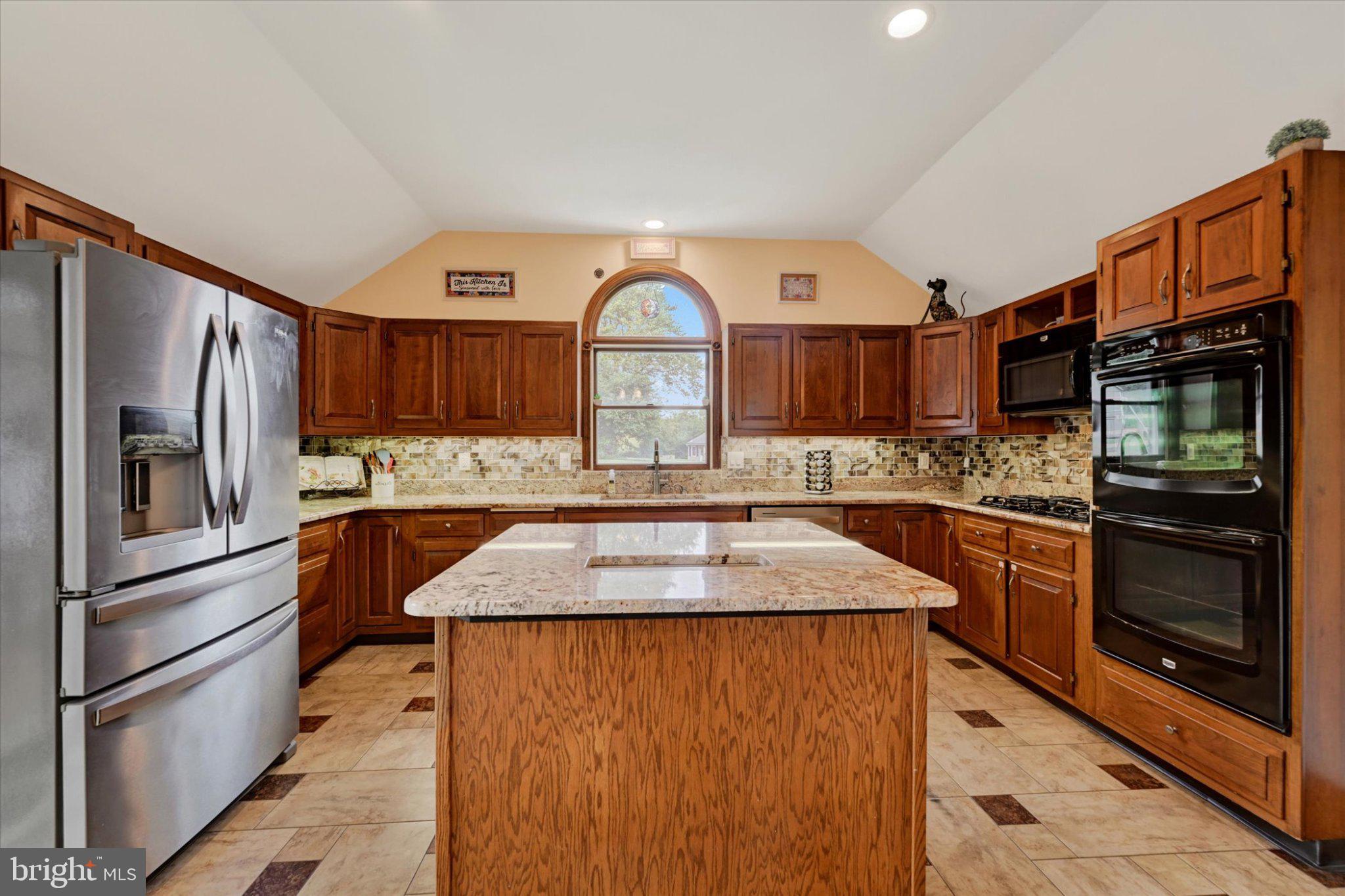 1906 Suffolk Road Finksburg, MD 21048 - Photo 9 of 33 Gallery Image 9