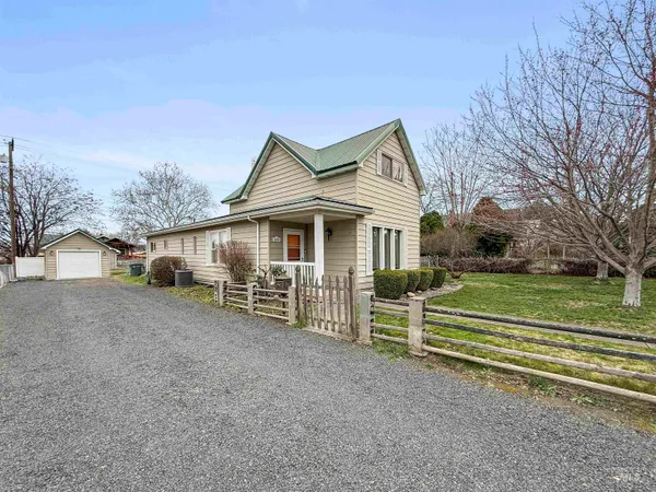 $324,500 | 1233 8th Street, Clarkston, WA 99403