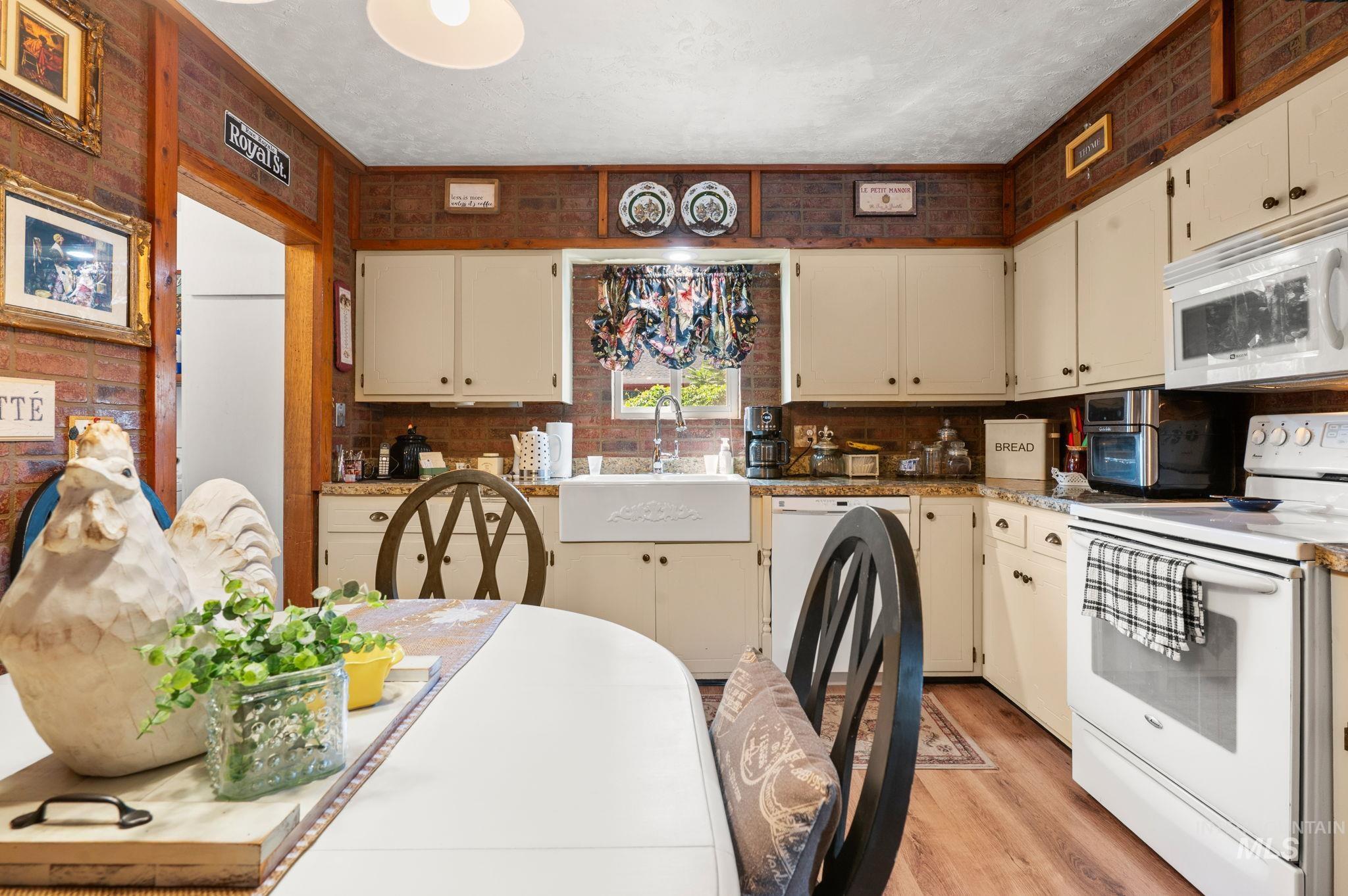 1233 8th Street Clarkston, WA 99403 - Photo 4 of 27