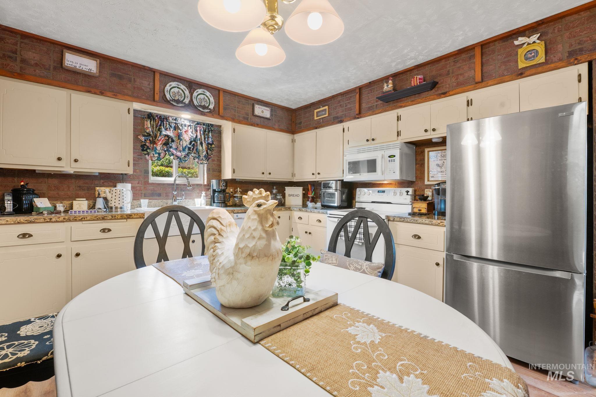 1233 8th Street Clarkston, WA 99403 - Photo 7 of 27