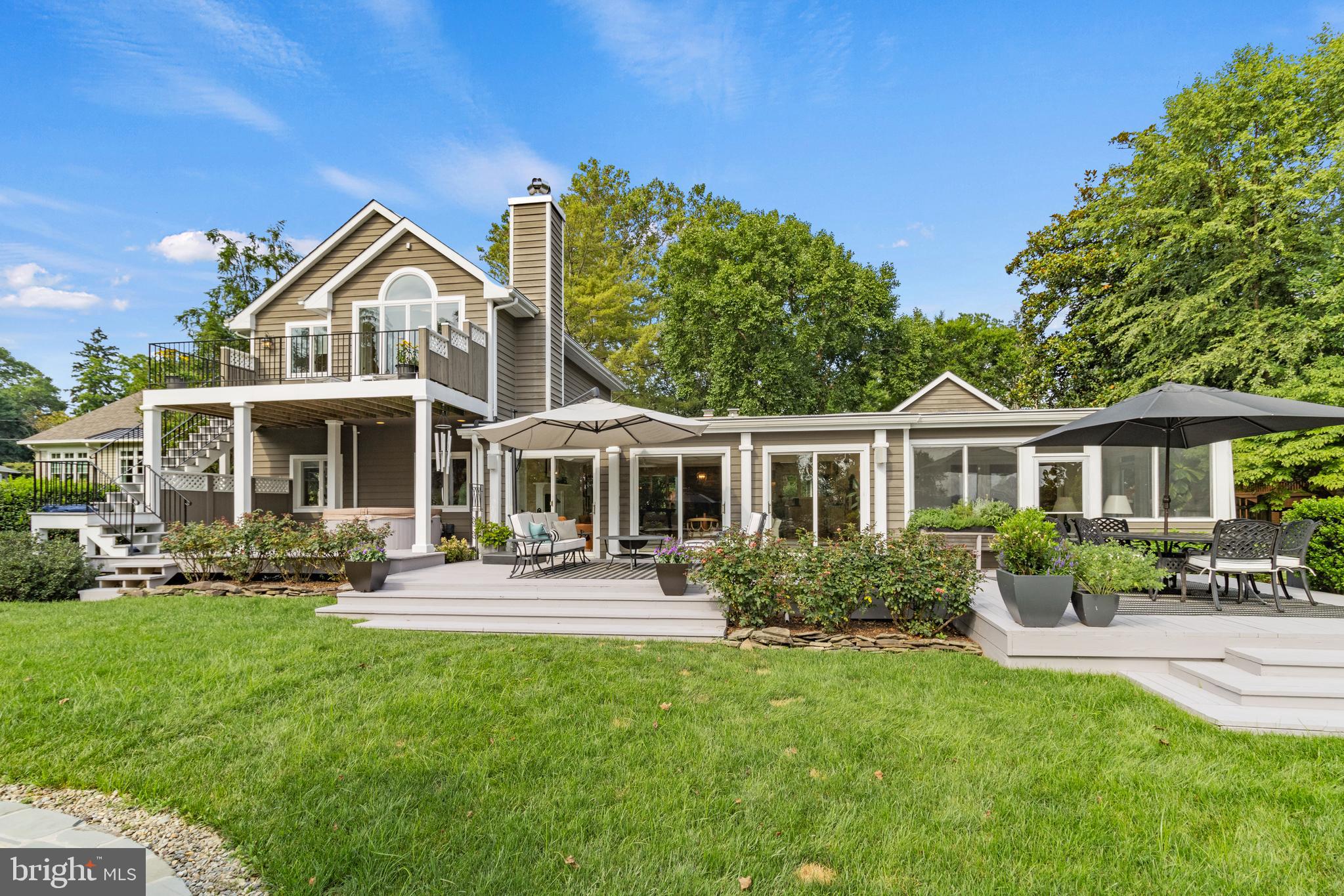 210 Old County Road Severna Park, MD 21146 - Photo 3 of 49