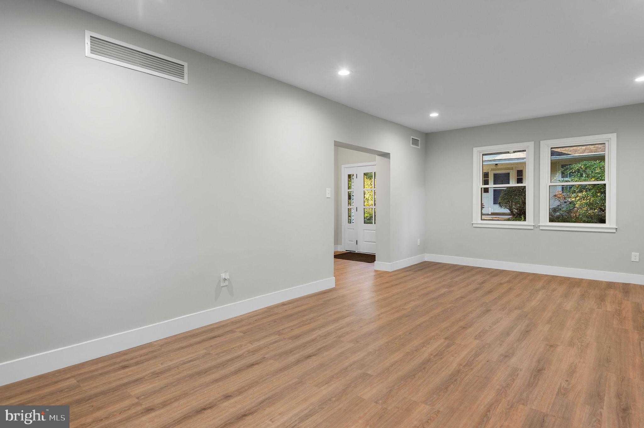 281 Bickley Road Glenside, PA 19038 - Photo 8 of 25