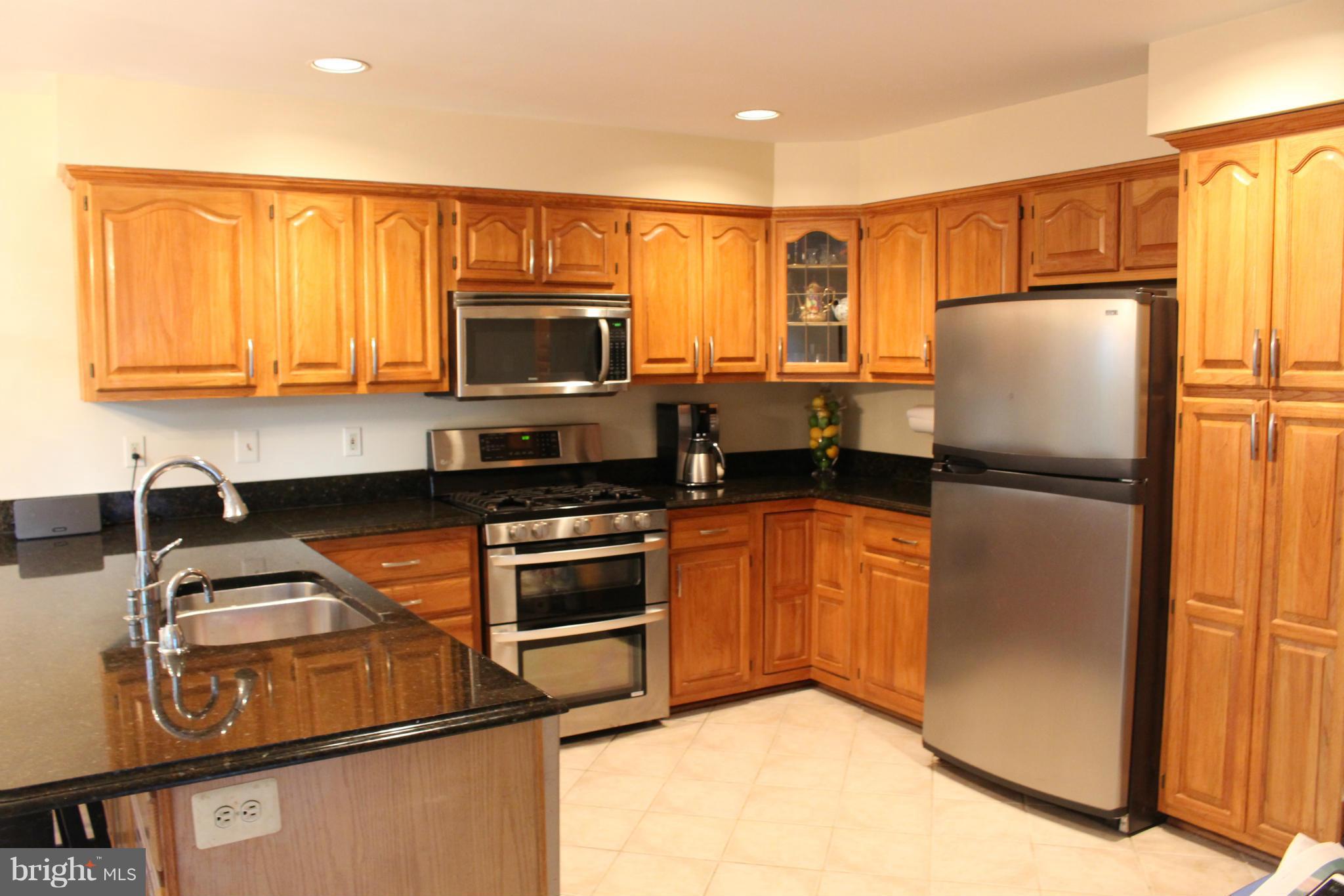2220 Forest Glen Road Silver Spring, MD 20910 - Photo 25 of 27 Kitchen