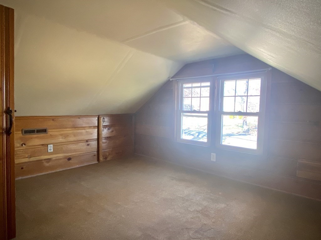 139 Pilgrim Road Springfield, MA 01118 - Photo 8 of 14