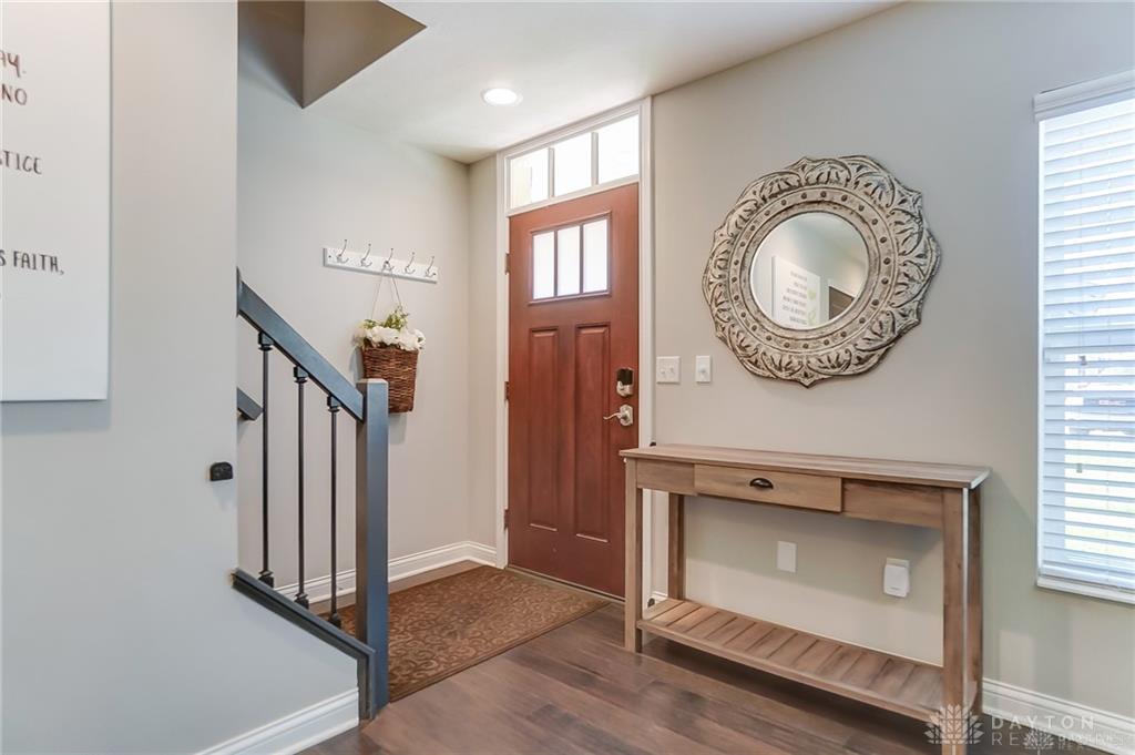 803 Brownstone Row Springboro, OH 45066 - Photo 4 of 42