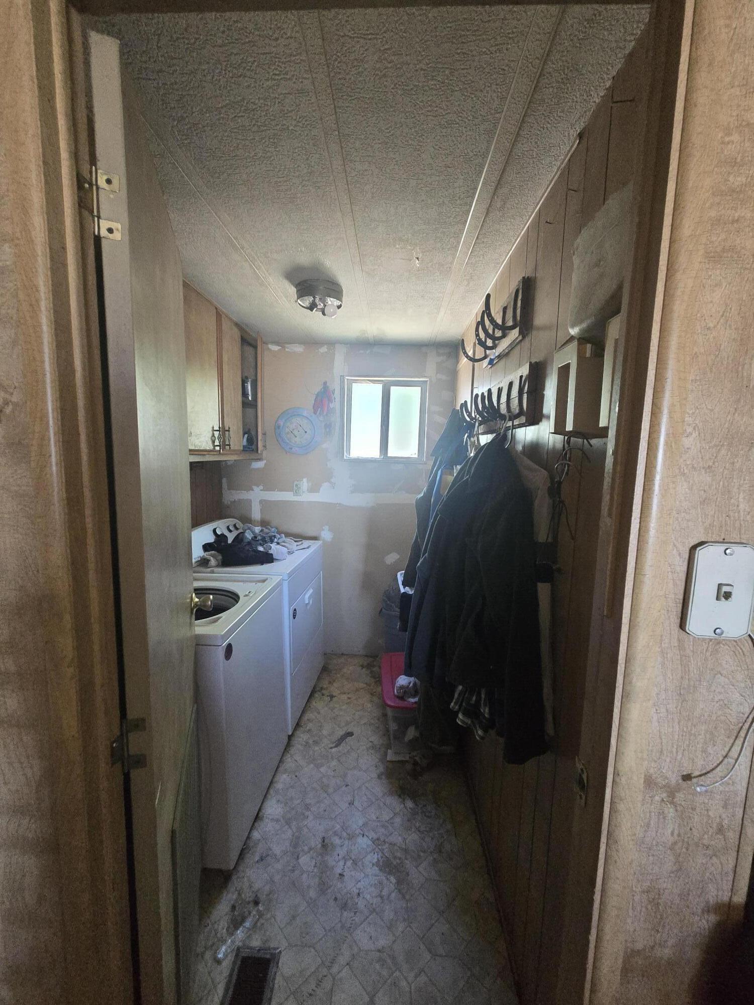 3138 Sheep Mountain Road Macdoel, CA 96058 - Photo 9 of 47 Laundry