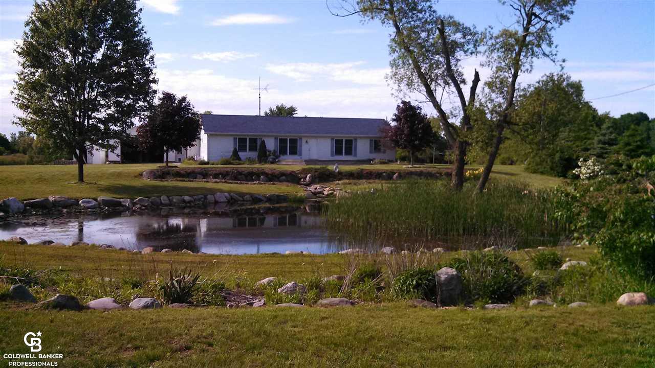 534 West Galbraith Line Road Melvin, MI 48454 - Photo 2 of 16