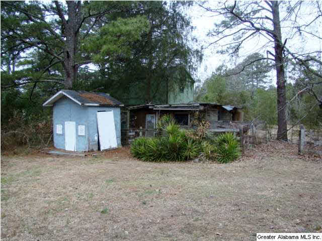 73 Smith Avenue Ohatchee, AL 36271 - Photo 5 of 12