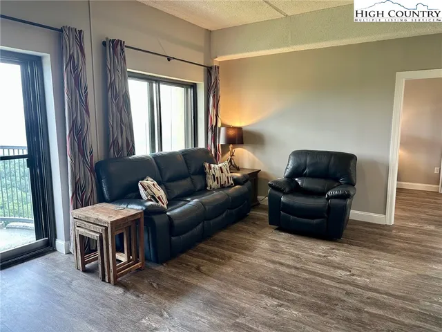 $279,900 | 303 Sugar Top Drive, Unit 61603, Sugar Mountain, NC 28604