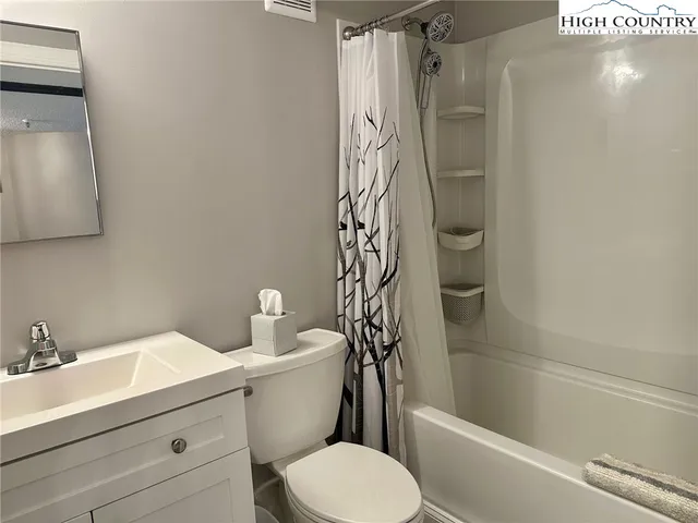 $279,900 | 303 Sugar Top Drive, Unit 61603, Sugar Mountain, NC 28604