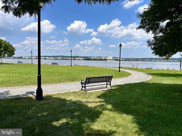 $3,200 | 801 North Fairfax Street, Unit 318, Alexandria, VA 22314