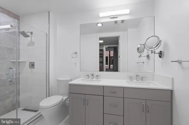 a view of walk in closet