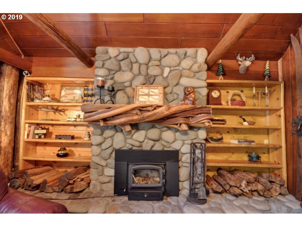28111 Road 20 D Rhododendron, OR 97049 - Photo 7 of 31 Gallery Image 7