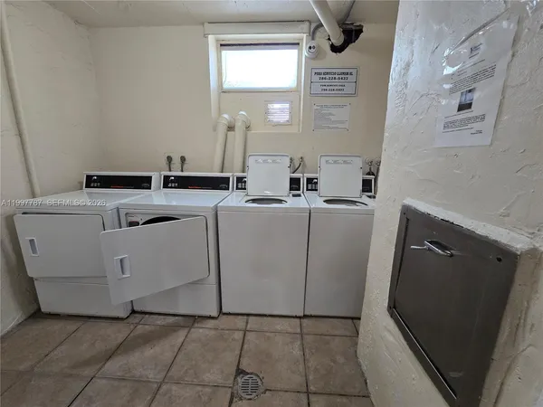 $1,900 | 4550 Northwest 9th Street, Unit 304E, Miami, FL 33126