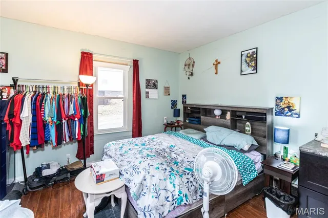 $185,000 | 614 McKissock Street, De Soto, MO 63020