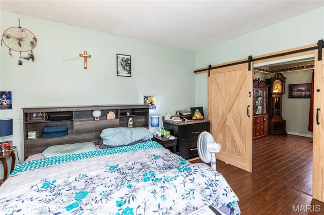 $185,000 | 614 McKissock Street, De Soto, MO 63020