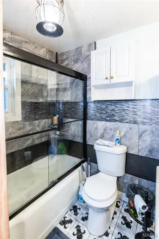 $185,000 | 614 McKissock Street, De Soto, MO 63020