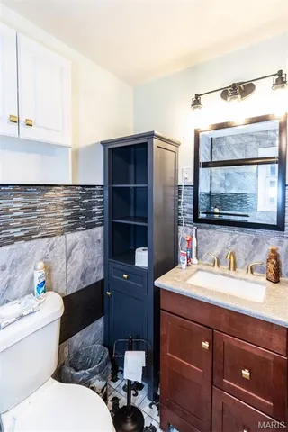 $185,000 | 614 McKissock Street, De Soto, MO 63020