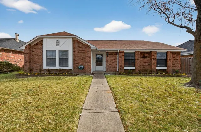 $270,000 | 1420 Laredo Lane, Mesquite, TX 75150