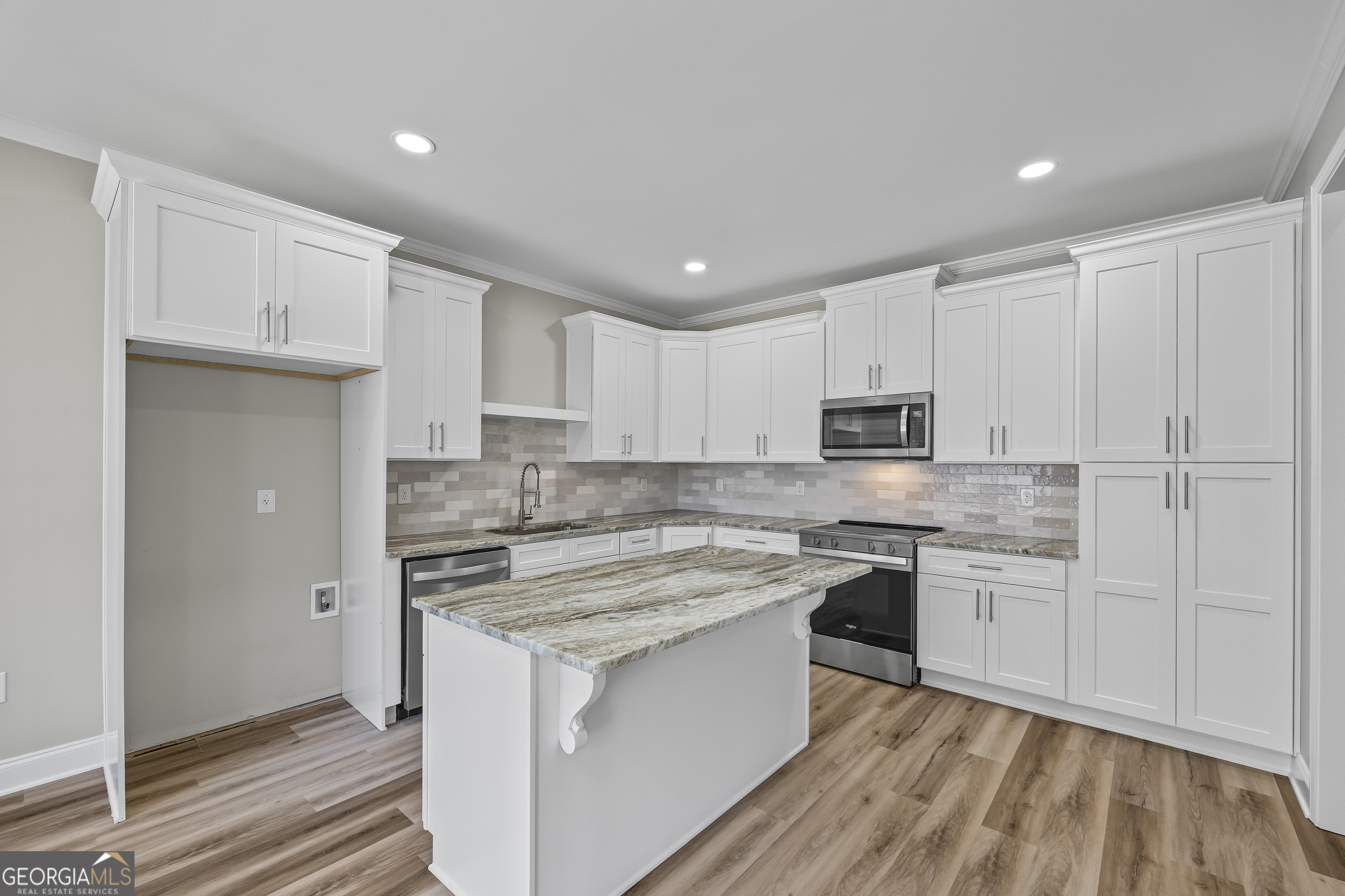 1229 Morgans Run Monroe, GA 30656 - Photo 5 of 54