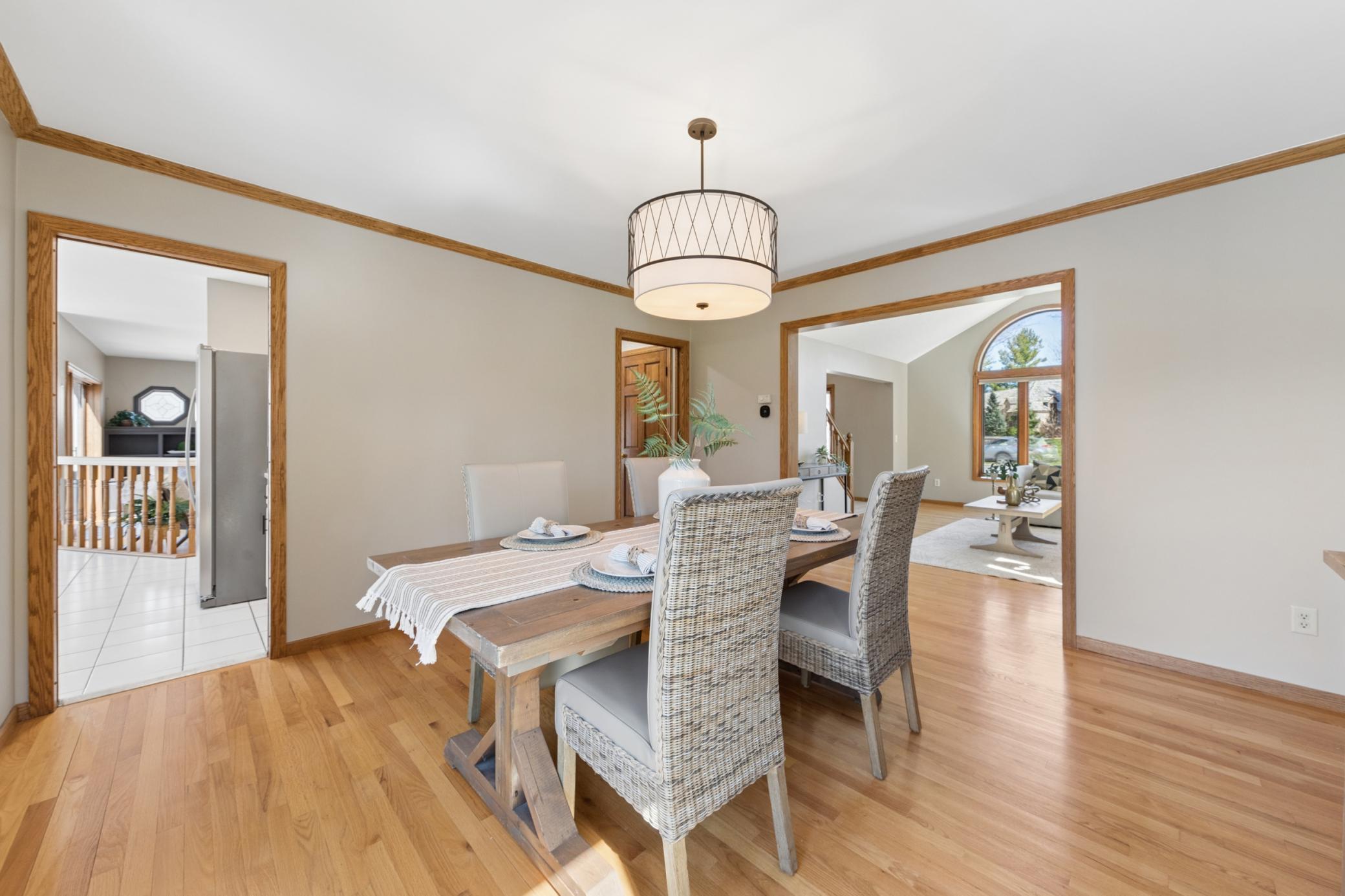 1363 Chatterton Road Eagan, MN 55123 - Photo 14 of 54