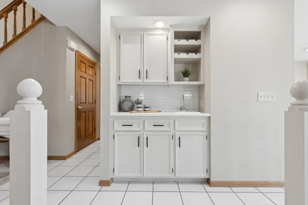 $700,000 | 1363 Chatterton Road, Eagan, MN 55123