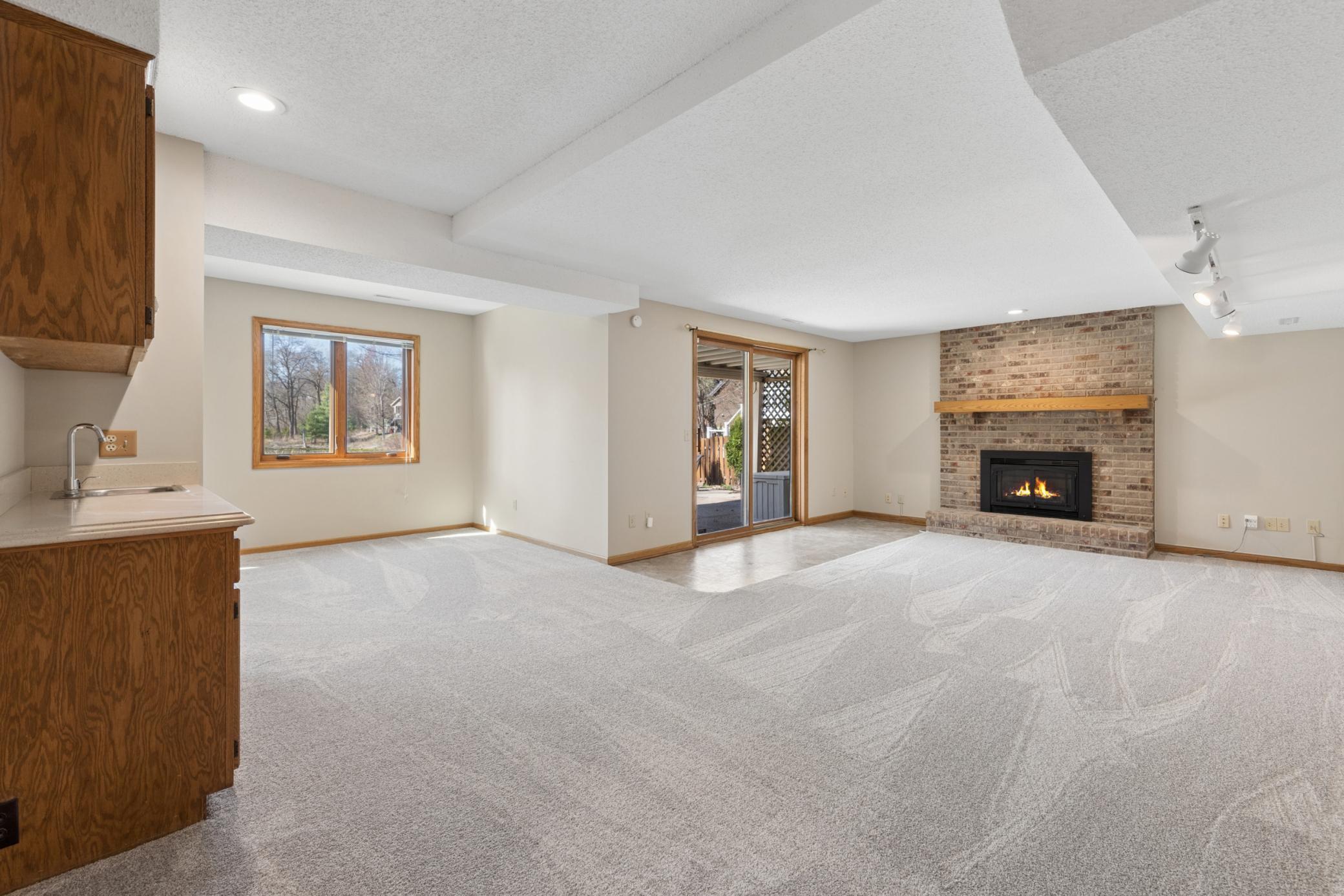 1363 Chatterton Road Eagan, MN 55123 - Photo 37 of 54