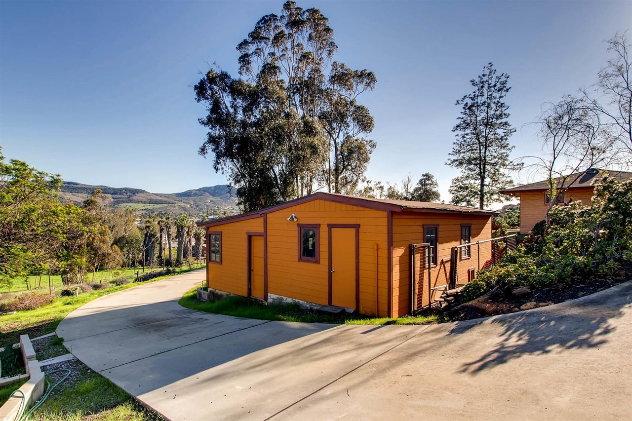 13510 East Lakeview Road Lakeside, CA 92040 - Photo 22 of 24 Gallery Image 22