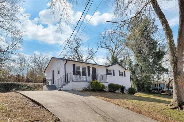 $315,000 | 664 Rail Splitter Drive Northeast, Kennesaw, GA 30144