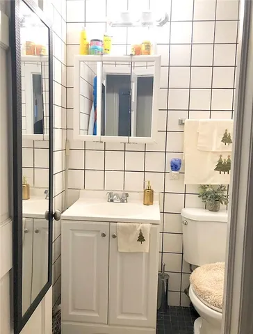 $675,000 | 1622 Van Buren Street | Van Nest