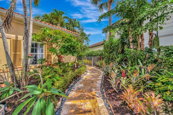 $25,000 | 186 Golf Village Boulevard, Jupiter, FL 33458