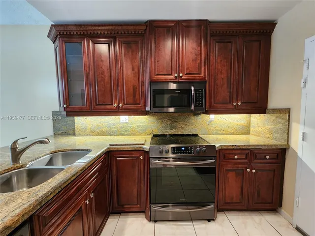 $2,200 | 1600 South Ocean Drive, Unit 1C, Hollywood, FL 33019