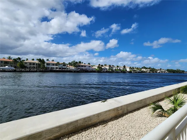 $2,200 | 1600 South Ocean Drive, Unit 1C, Hollywood, FL 33019