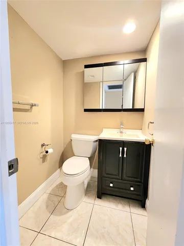 $2,200 | 1600 South Ocean Drive, Unit 1C, Hollywood, FL 33019