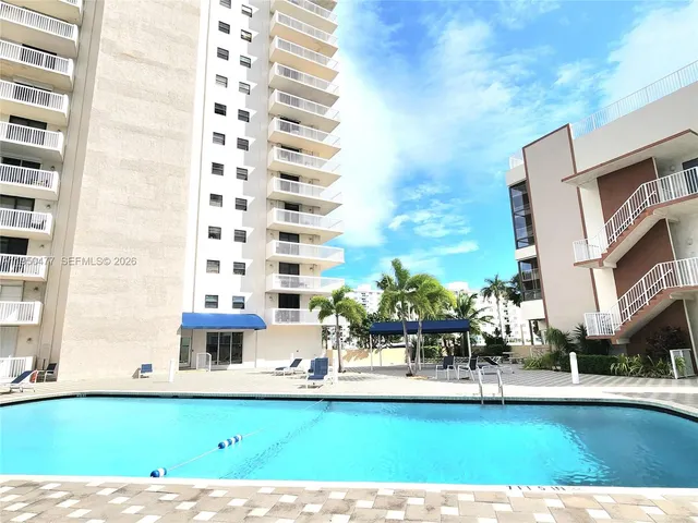 $2,200 | 1600 South Ocean Drive, Unit 1C, Hollywood, FL 33019