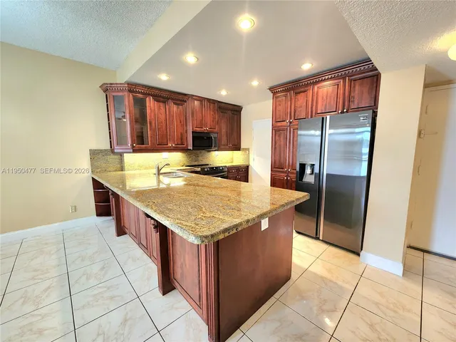 $2,200 | 1600 South Ocean Drive, Unit 1C, Hollywood, FL 33019