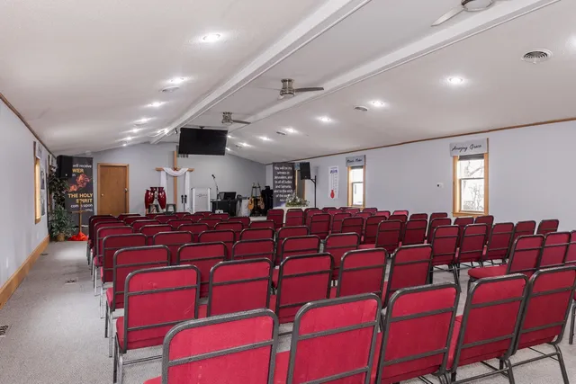 $205,000 | 13895 First Street, Pekin, IL 61554