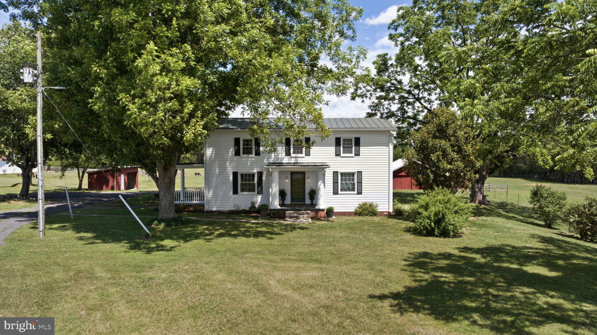 1815 Country Road Beaverdam, VA 23015 - Photo 3 of 104 Welcome home!