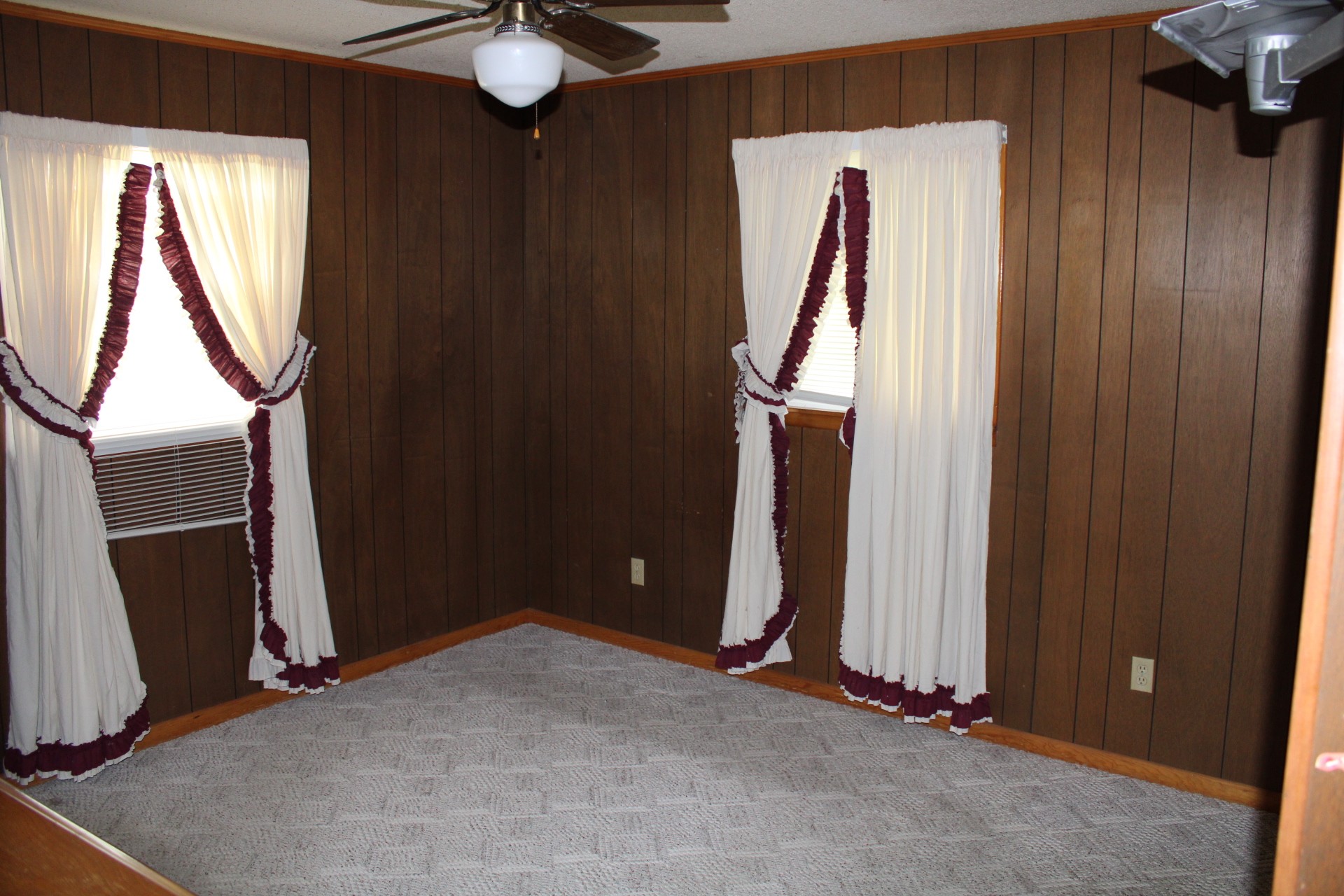 30 Hillcrest Villa Road Manchester, TN 37355 - Photo 10 of 12