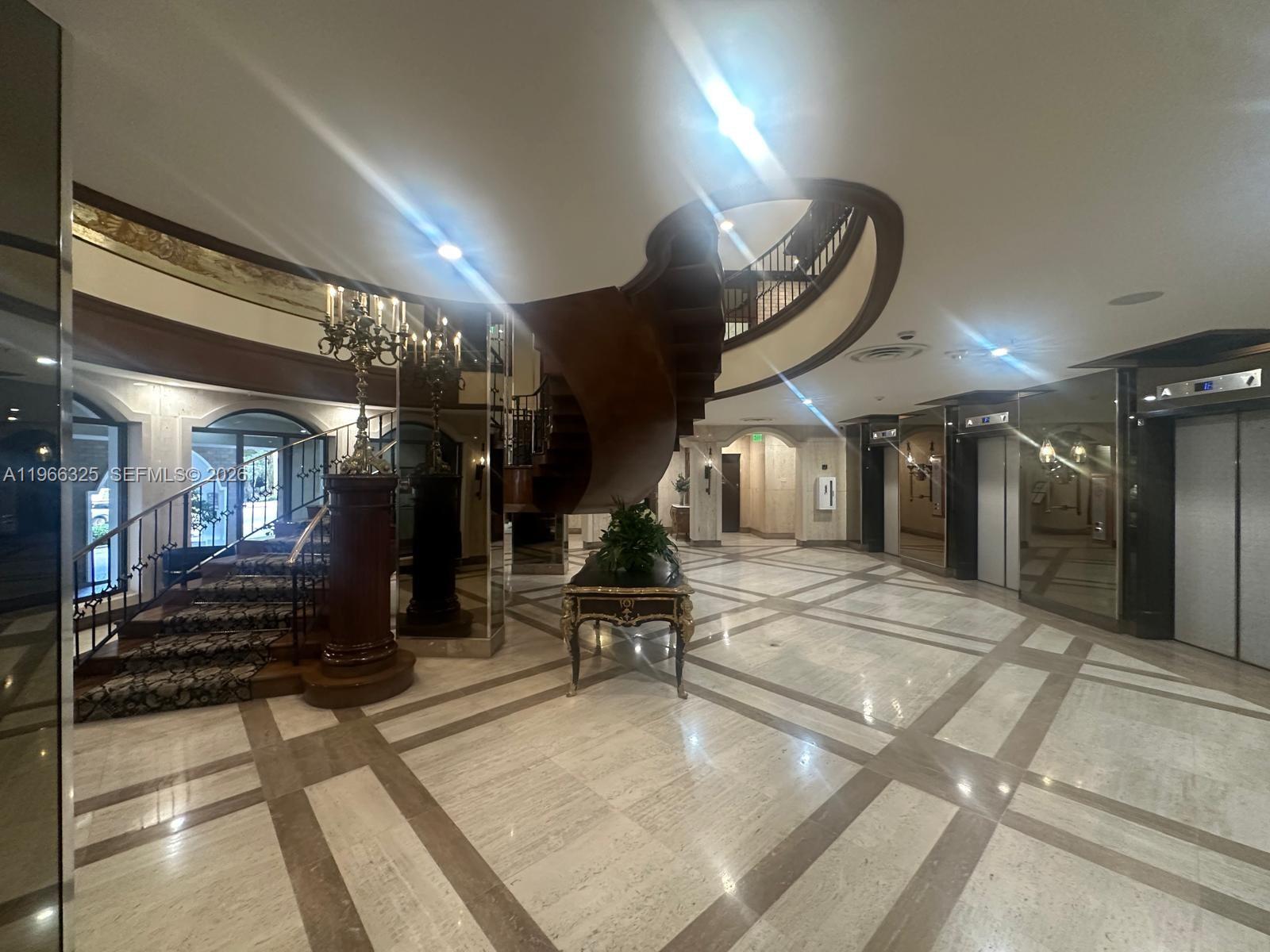 6039 Collins Avenue, Unit 1517 Miami Beach, FL 33140 - Photo 25 of 54