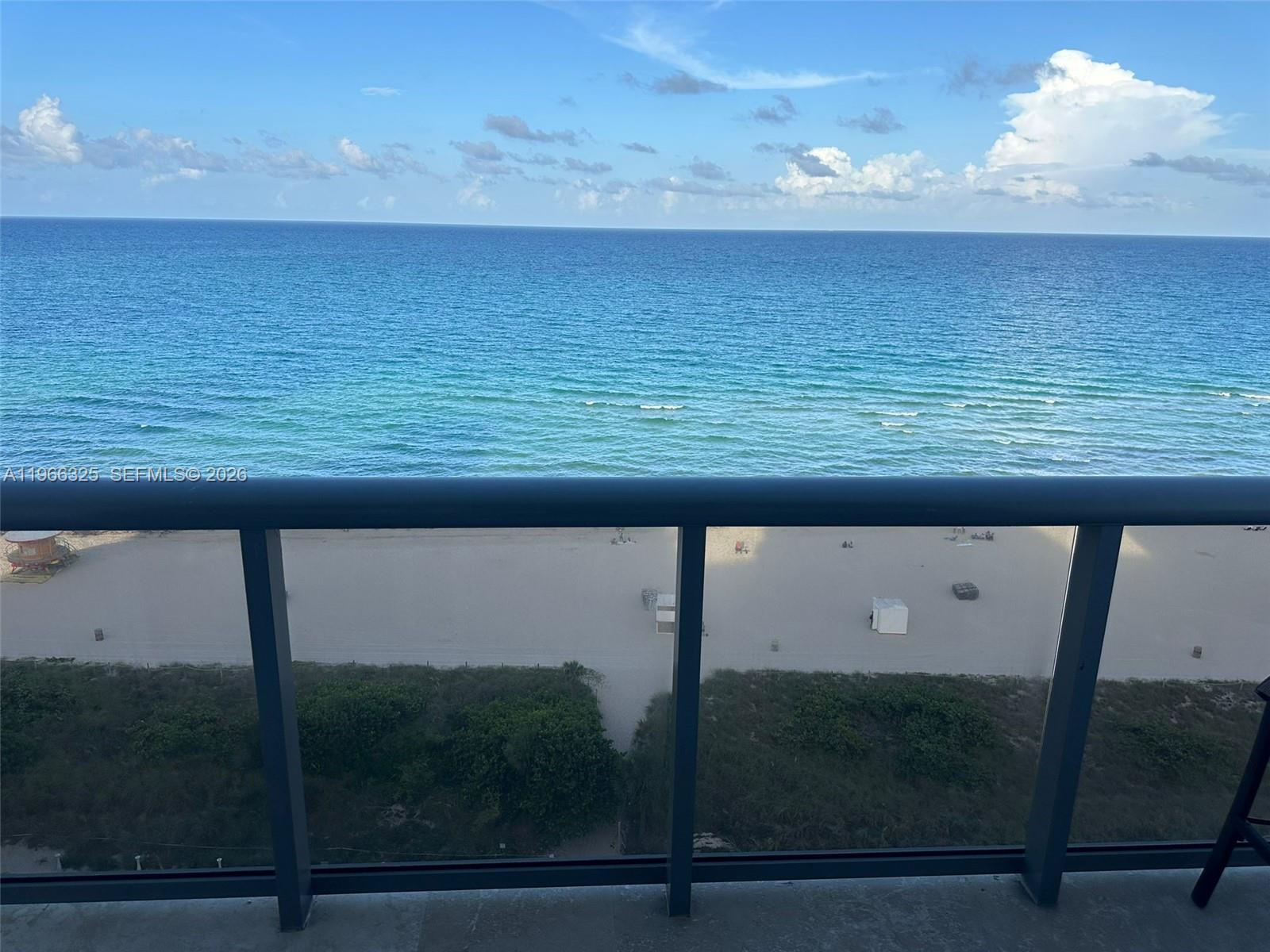 6039 Collins Avenue, Unit 1517 Miami Beach, FL 33140 - Photo 9 of 54