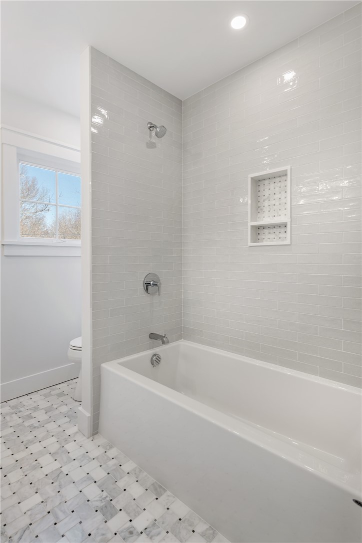1 Knowlton Court Bristol, RI 02809 - Photo 38 of 45