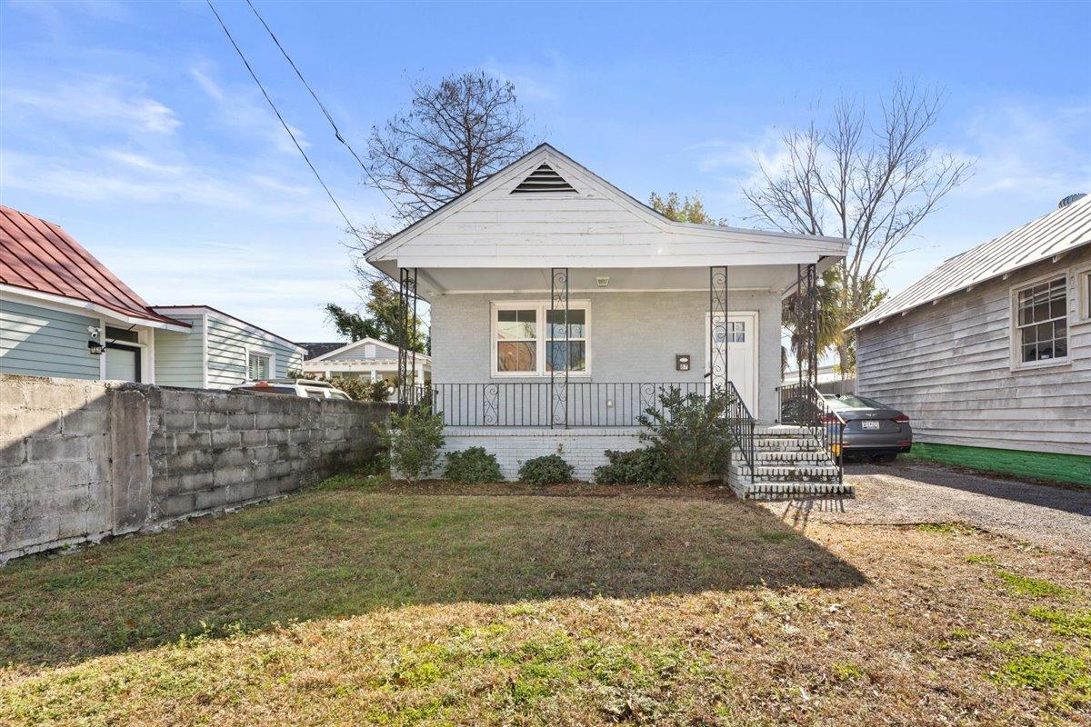 01-87 Romney St-1