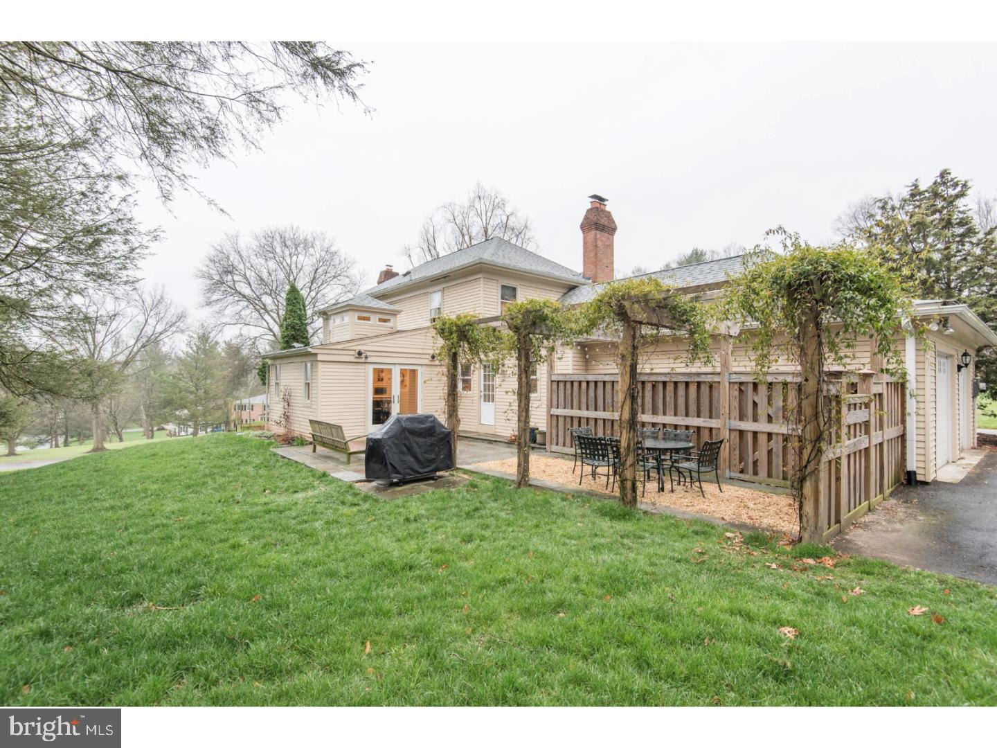 813 Hunt Road Newtown Square, PA 19073 - Photo 24 of 24 Exterior Back