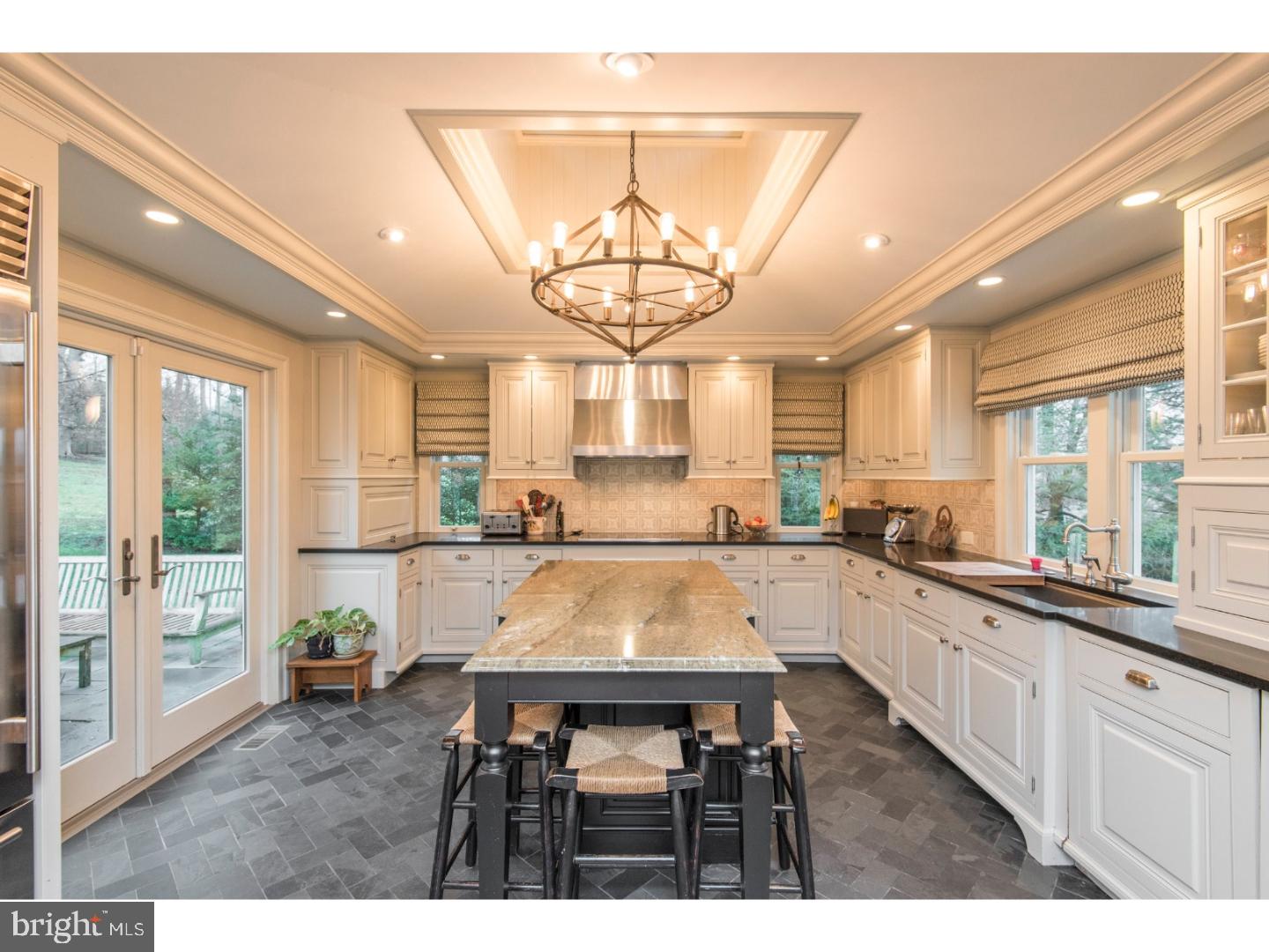 813 Hunt Road Newtown Square, PA 19073 - Photo 8 of 24 Kitchen
