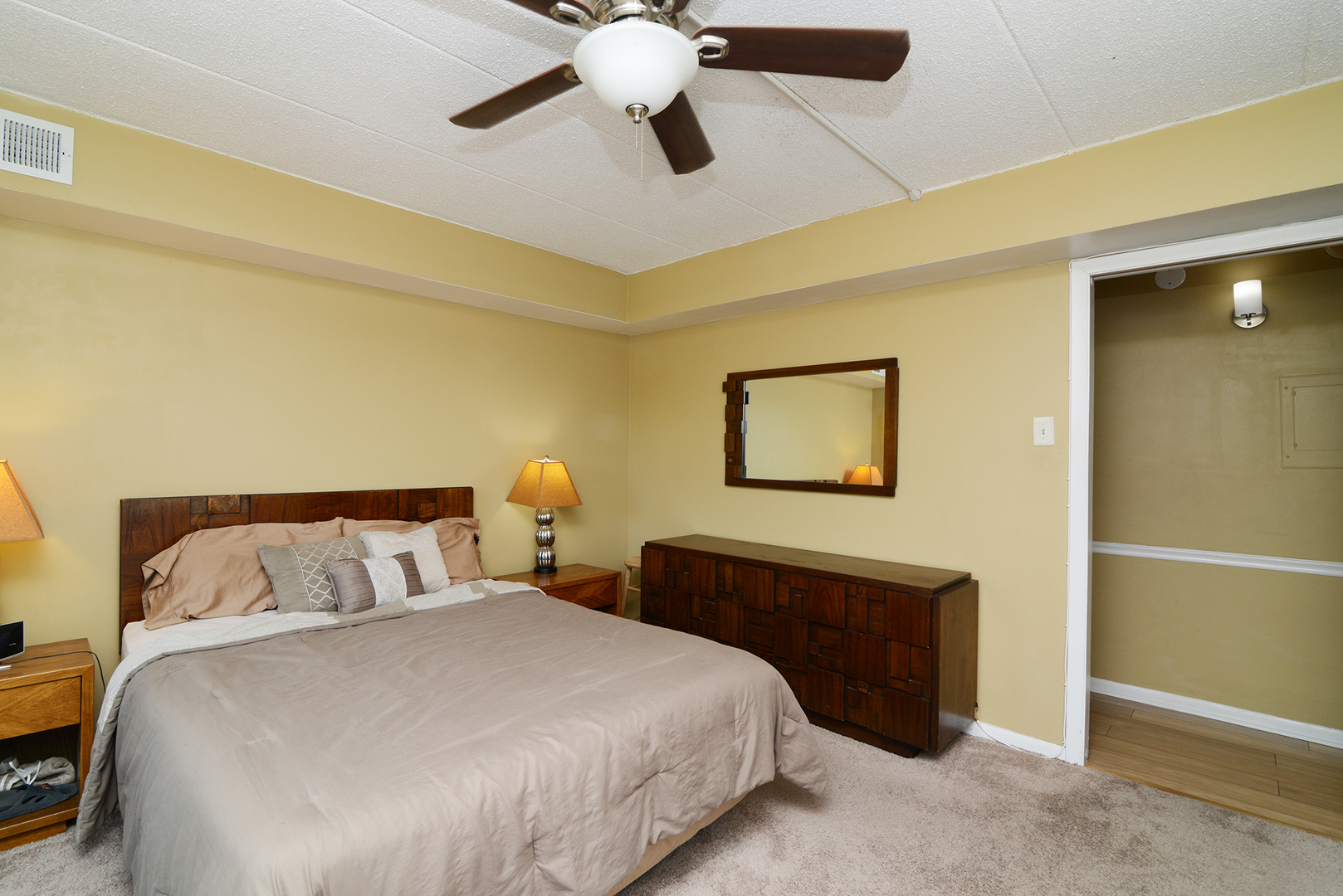 523 Timber Ridge Drive, Unit 204 Carol Stream, IL 60188 - Photo 11 of 24 Gallery Image 11
