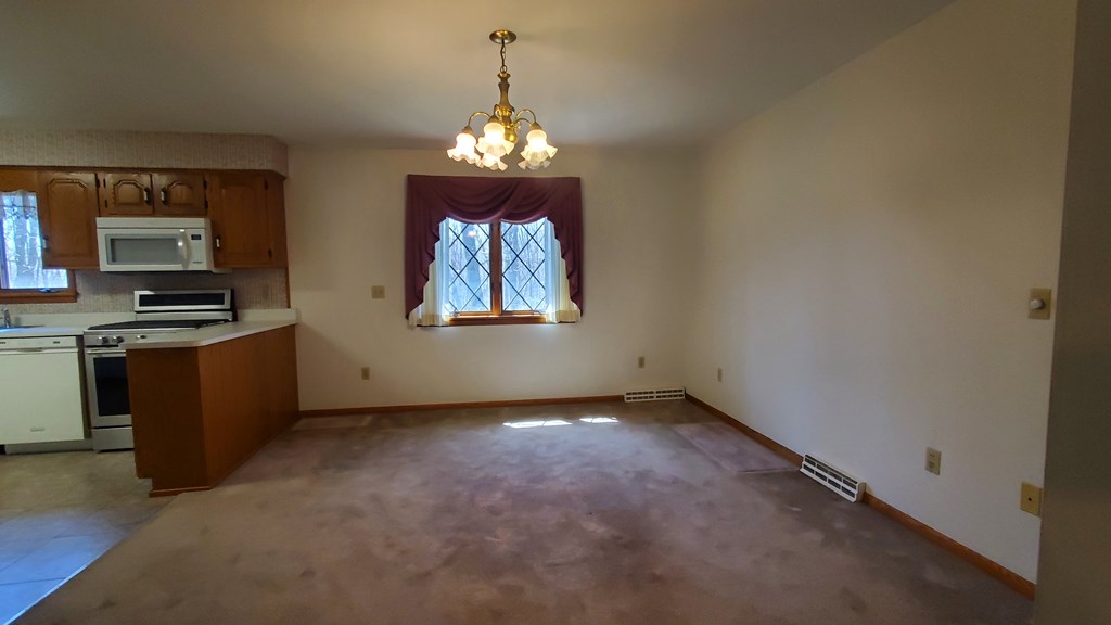 324 Maple Shade Road Cranberry, PA 16319 - Photo 8 of 27 Gallery Image 8