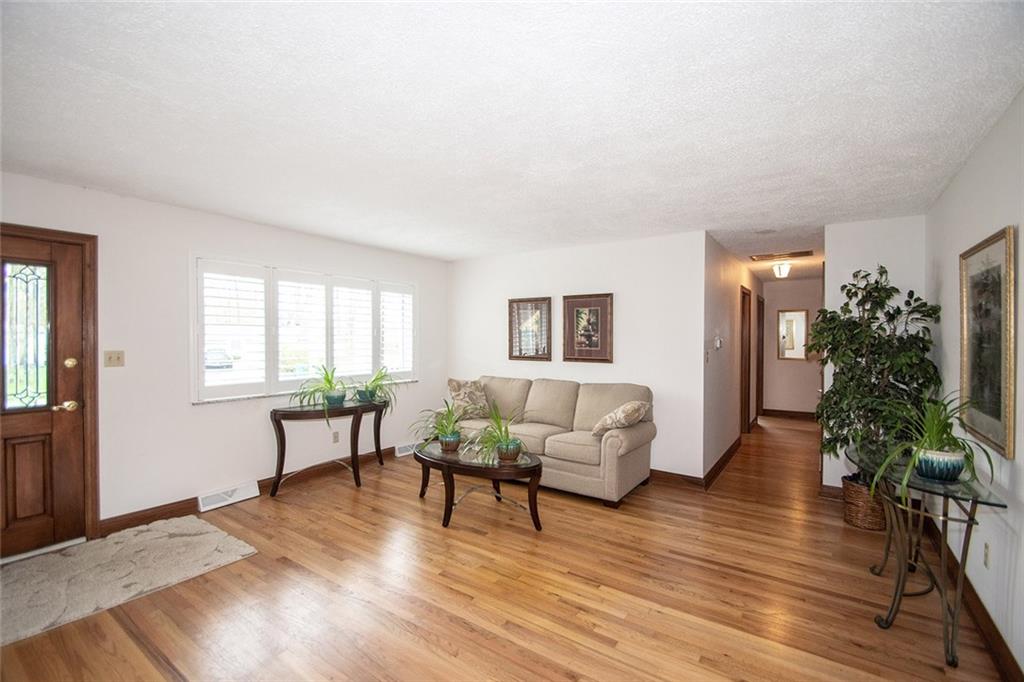 3638 Woodale Road Indianapolis, IN 46234 - Photo 7 of 38 Gallery Image 7