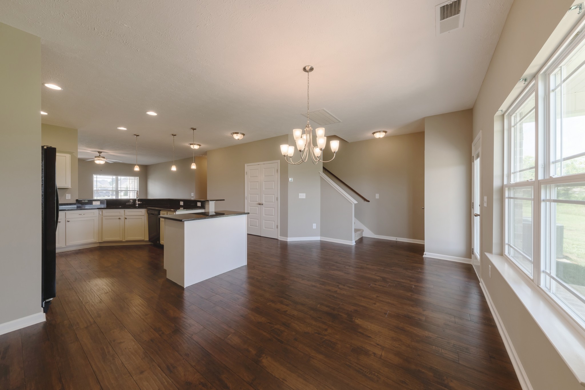 1426 Alamo Avenue Murfreesboro, TN 37129 - Photo 13 of 34 a view of kitchen with refrigerator and window