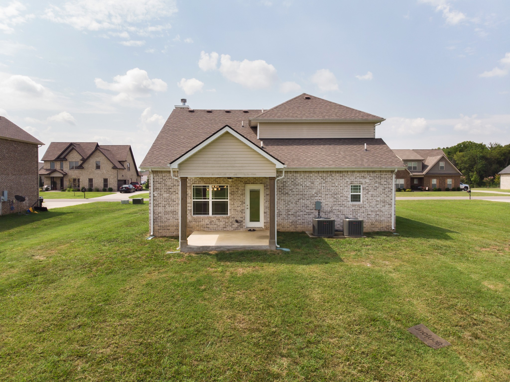 1426 Alamo Avenue Murfreesboro, TN 37129 - Photo 31 of 34 a front view of a house with a yard